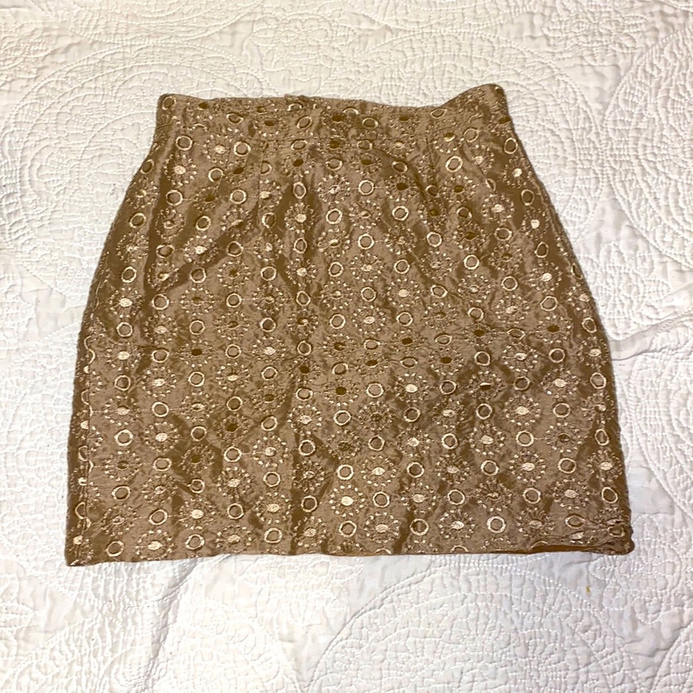 small tan patterned parallel skirt
